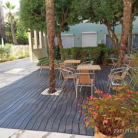 Appartement Rooftop- Jacuzzi - Terrasse - Parking à Antibes Extérieur photo