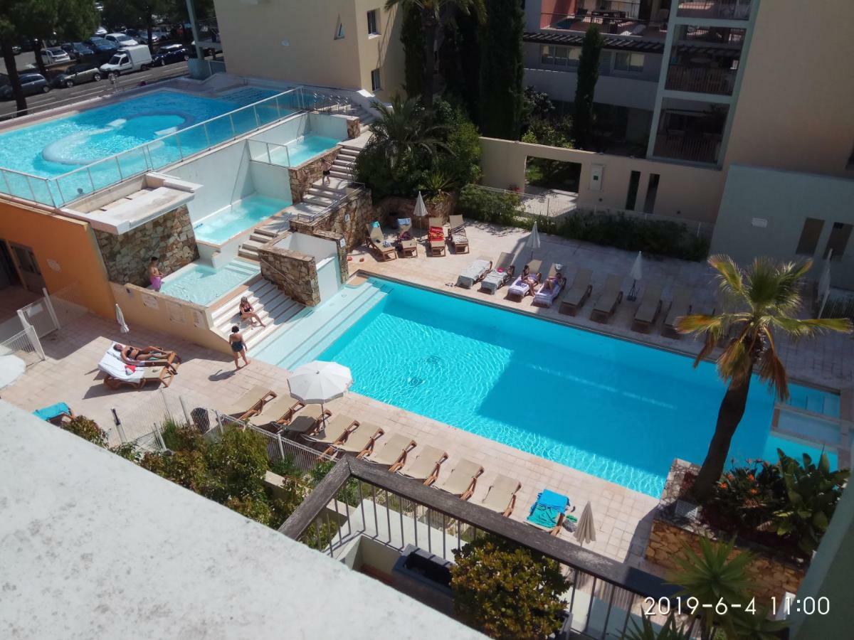 Appartement Rooftop- Jacuzzi - Terrasse - Parking à Antibes Extérieur photo